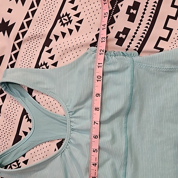 Lululemon Tank - Picture 4 of 7